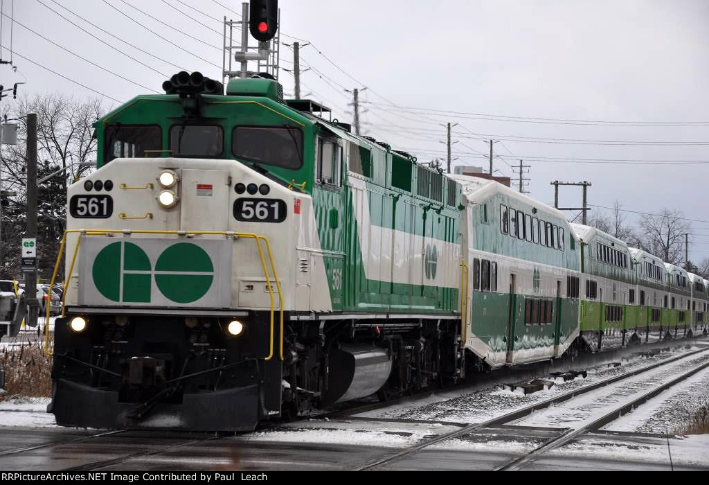 Inbound commuter comes east into the station